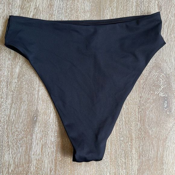SKIMS Signature Swim Mid Waist Bottom Onyx - Picture 4 of 9